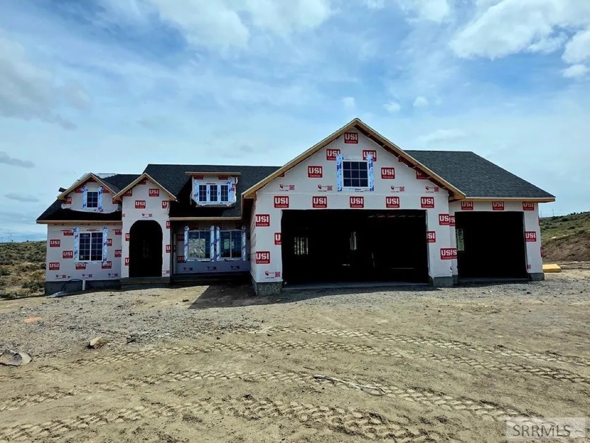 3083 Lancer Avenue — home under construction