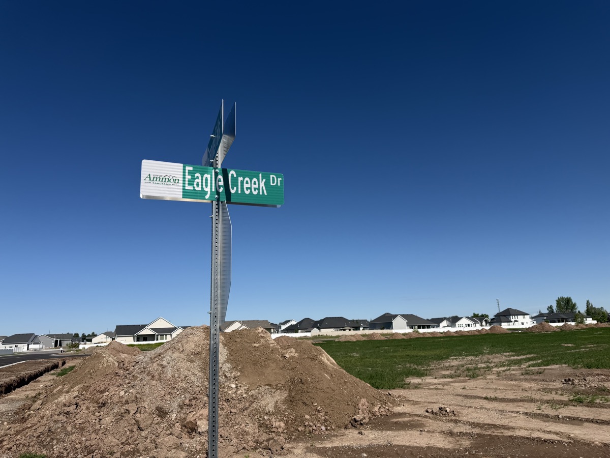 5115 Eagle Creek Road — home under construction