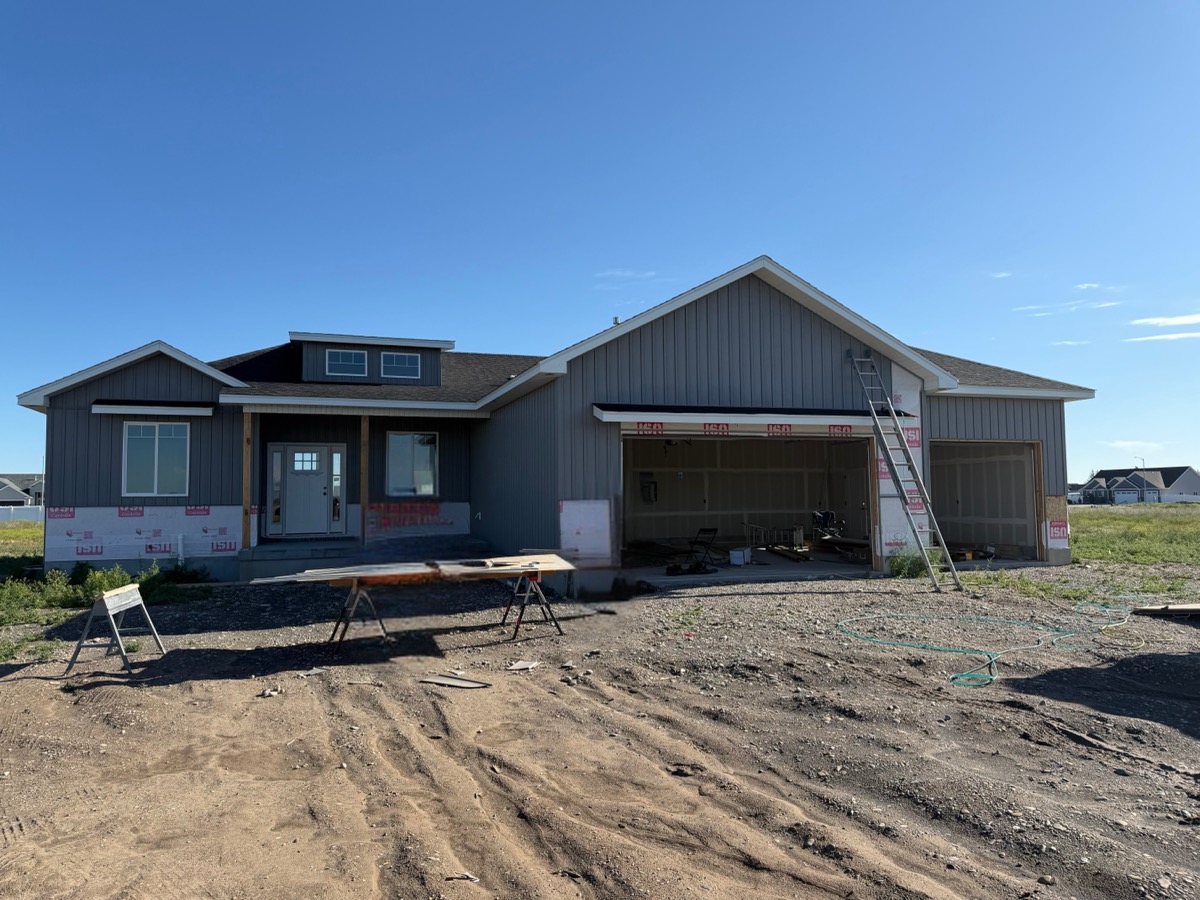 653 Grand Canyon — home under construction